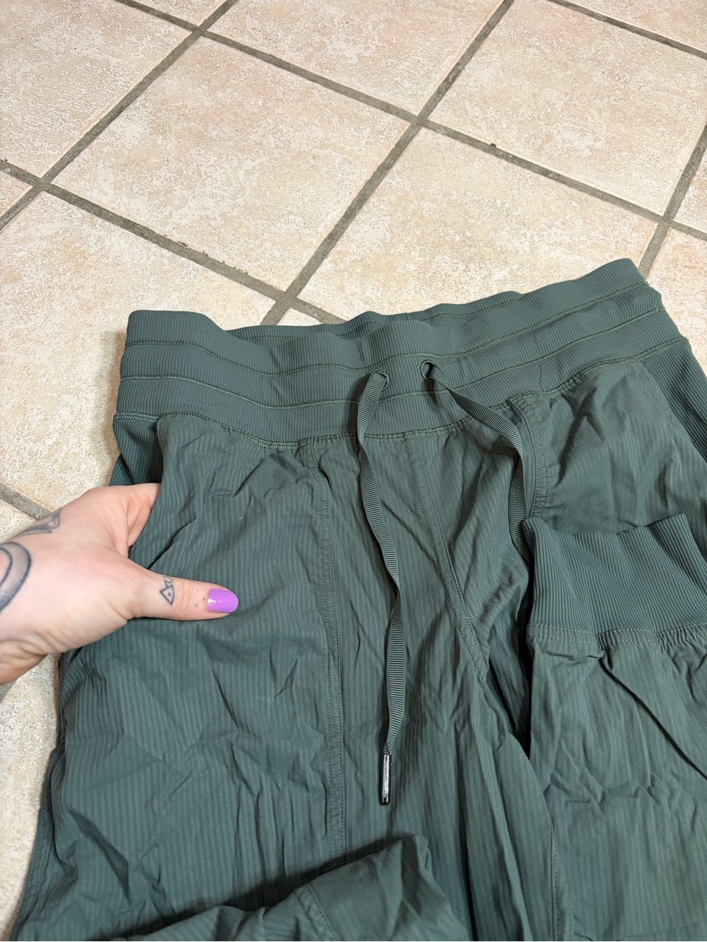 Lululemon Dance Studio Mid-Rise Jogger 29” Full Length (Dark Forest) Size 6 - Picture 2 of 10